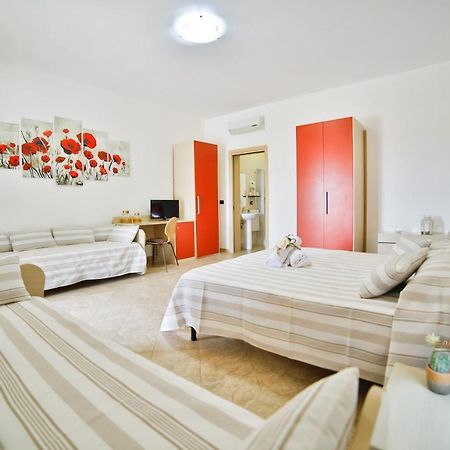 B&B La Casa Di Attilio Порто-Чезарео Экстерьер фото