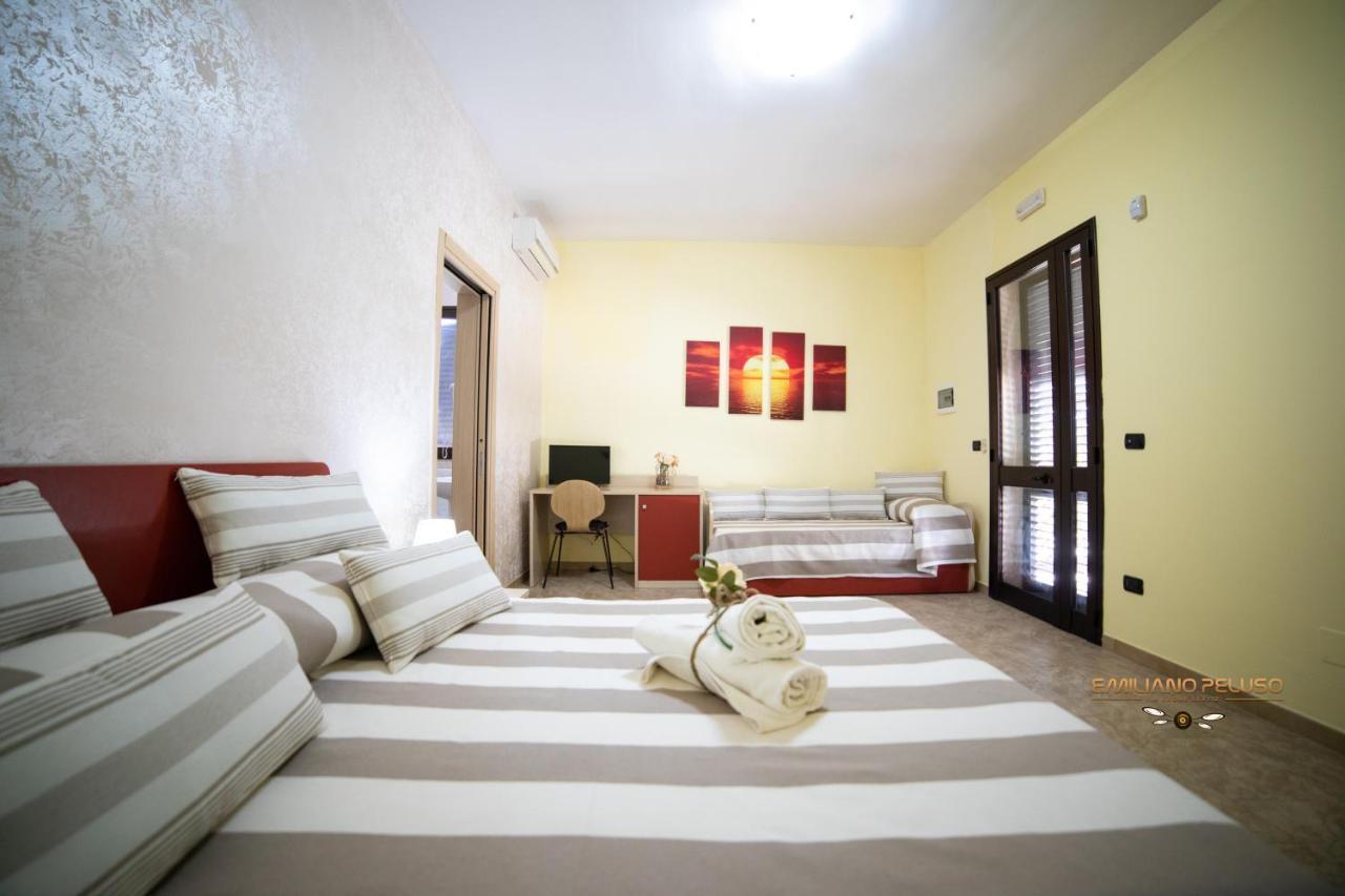 B&B La Casa Di Attilio Порто-Чезарео Экстерьер фото